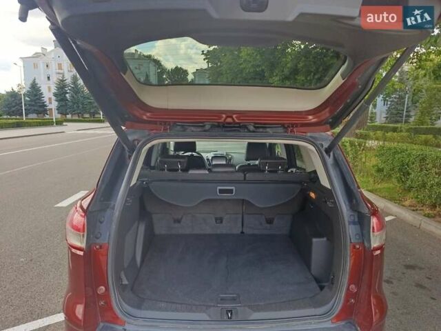 Червоний Форд Ескейп, об'ємом двигуна 2 л та пробігом 170 тис. км за 13200 $, фото 6 на Automoto.ua