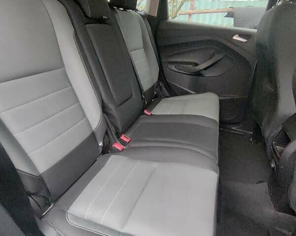 Червоний Форд Ескейп, об'ємом двигуна 2 л та пробігом 118 тис. км за 13500 $, фото 15 на Automoto.ua