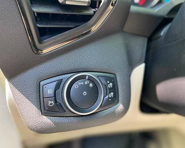 Червоний Форд Ескейп, об'ємом двигуна 1.6 л та пробігом 116 тис. км за 15400 $, фото 45 на Automoto.ua
