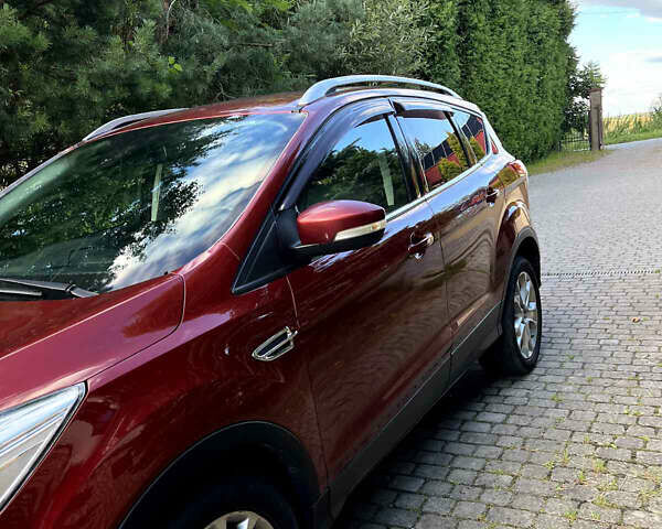 Красный Форд Эскейп, объемом двигателя 2 л и пробегом 222 тыс. км за 11500 $, фото 6 на Automoto.ua