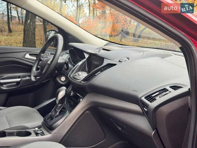 Червоний Форд Ескейп, об'ємом двигуна 2 л та пробігом 178 тис. км за 11998 $, фото 48 на Automoto.ua