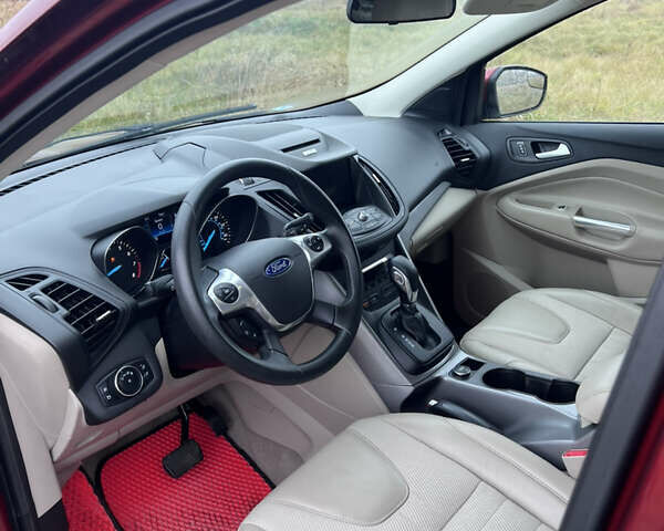 Красный Форд Эскейп, объемом двигателя 1.6 л и пробегом 81 тыс. км за 13000 $, фото 10 на Automoto.ua