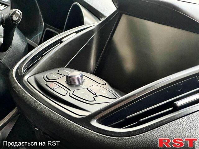 Форд Эскейп 2015 в Ахтырке на Automoto.ua Красный Форд Эскейп, объемом двигателя 2 л и пробегом 178 тыс. км за 11980 $, фото 12 на Automoto.ua
