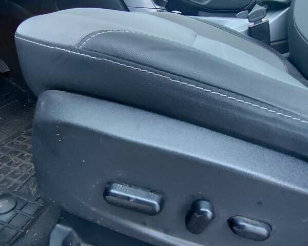 Червоний Форд Ескейп, об'ємом двигуна 2 л та пробігом 118 тис. км за 13500 $, фото 20 на Automoto.ua