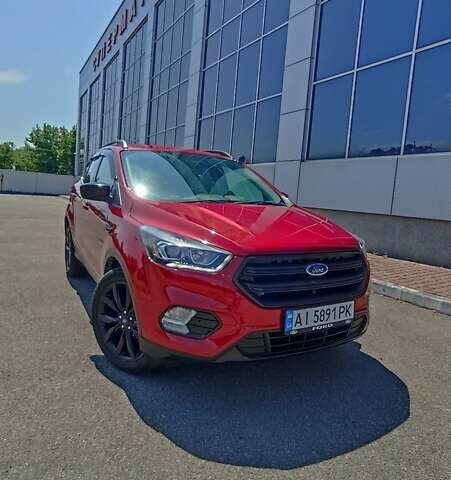 Красный Форд Эскейп, объемом двигателя 1.5 л и пробегом 127 тыс. км за 14100 $, фото 1 на Automoto.ua