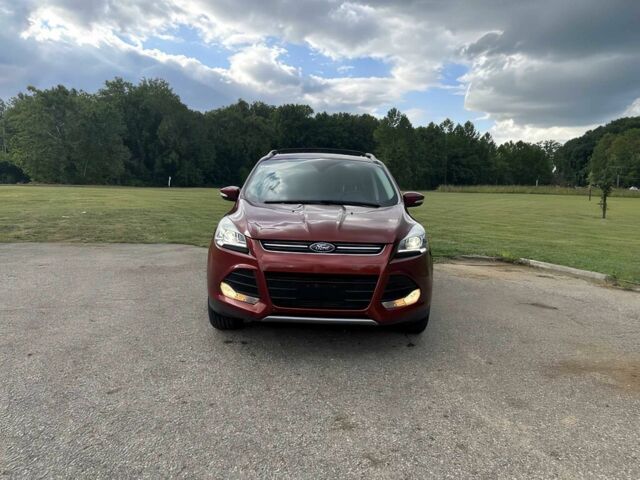 Червоний Форд Ескейп, об'ємом двигуна 2 л та пробігом 77 тис. км за 8500 $, фото 1 на Automoto.ua