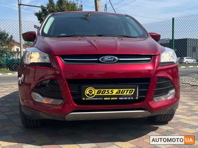 Красный Форд Эскейп, объемом двигателя 2.5 л и пробегом 183 тыс. км за 12900 $, фото 1 на Automoto.ua