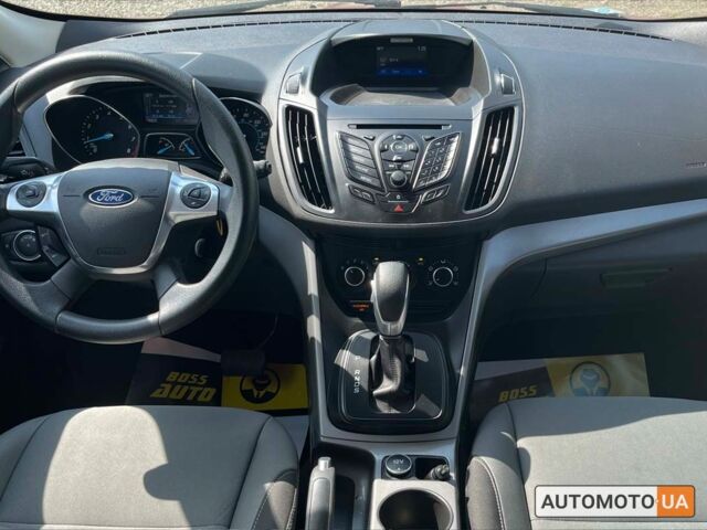 Красный Форд Эскейп, объемом двигателя 2.5 л и пробегом 183 тыс. км за 12900 $, фото 22 на Automoto.ua