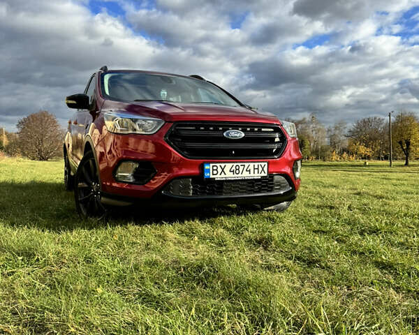 Форд Ескейп 2016 у Нетешине на Automoto.ua Червоний Форд Ескейп, об'ємом двигуна 2 л та пробігом 111 тис. км за 14700 $, фото 8 на Automoto.ua