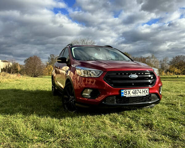 Форд Ескейп 2016 у Нетешине на Automoto.ua Червоний Форд Ескейп, об'ємом двигуна 2 л та пробігом 111 тис. км за 14700 $, фото 5 на Automoto.ua