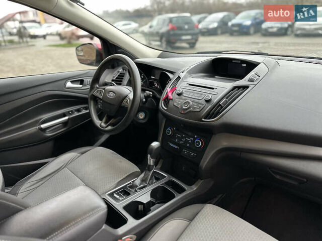 Червоний Форд Ескейп, об'ємом двигуна 1.5 л та пробігом 207 тис. км за 10350 $, фото 31 на Automoto.ua