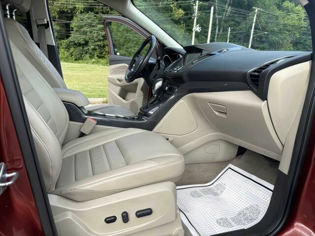 Червоний Форд Ескейп, об'ємом двигуна 2 л та пробігом 77 тис. км за 8500 $, фото 9 на Automoto.ua