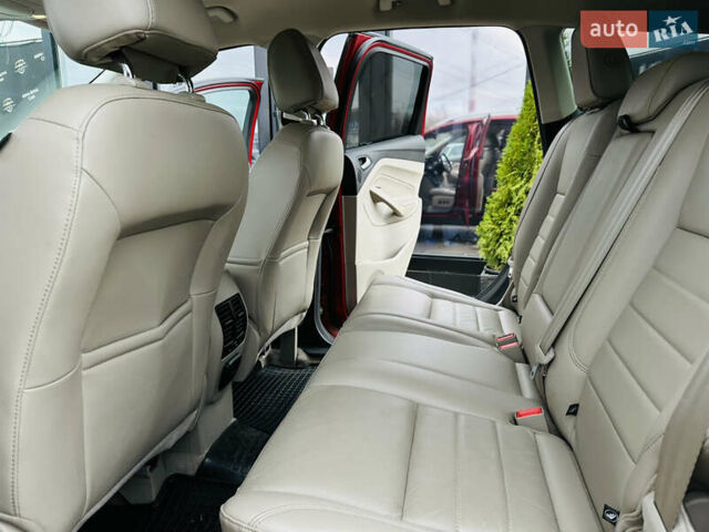 Красный Форд Эскейп, объемом двигателя 2 л и пробегом 167 тыс. км за 15800 $, фото 17 на Automoto.ua