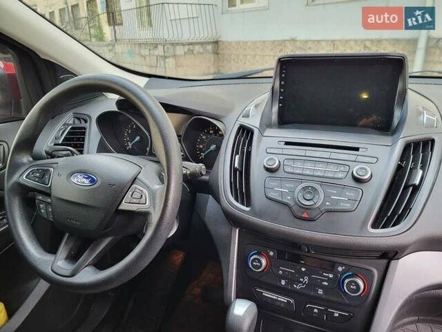 Червоний Форд Ескейп, об'ємом двигуна 1.5 л та пробігом 76 тис. км за 12500 $, фото 6 на Automoto.ua