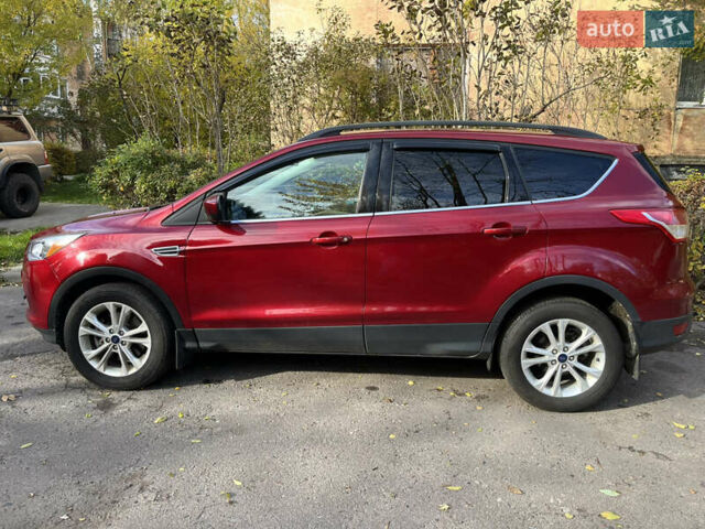 Красный Форд Эскейп, объемом двигателя 2 л и пробегом 146 тыс. км за 12000 $, фото 13 на Automoto.ua