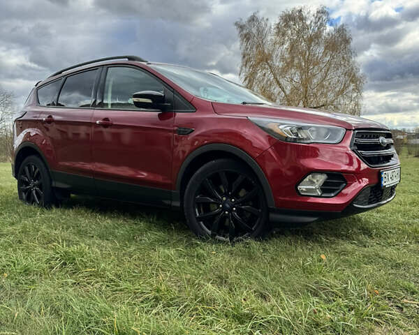 Форд Ескейп 2016 у Нетешине на Automoto.ua Червоний Форд Ескейп, об'ємом двигуна 2 л та пробігом 111 тис. км за 14700 $, фото 52 на Automoto.ua