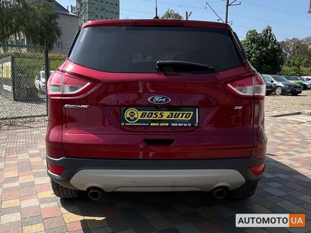 Красный Форд Эскейп, объемом двигателя 2.5 л и пробегом 183 тыс. км за 12900 $, фото 5 на Automoto.ua