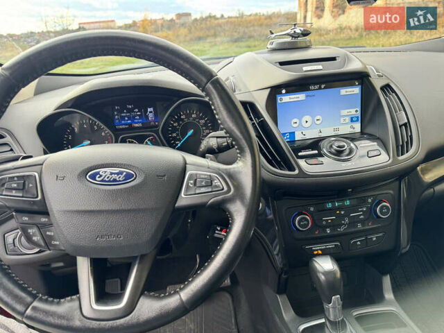 Форд Ескейп 2016 у Нетешине на Automoto.ua Червоний Форд Ескейп, об'ємом двигуна 2 л та пробігом 111 тис. км за 14700 $, фото 76 на Automoto.ua