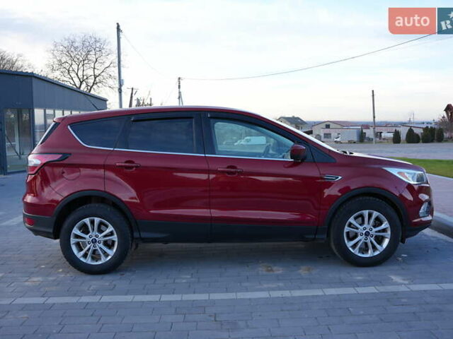 Красный Форд Эскейп, объемом двигателя 1.5 л и пробегом 112 тыс. км за 12200 $, фото 3 на Automoto.ua