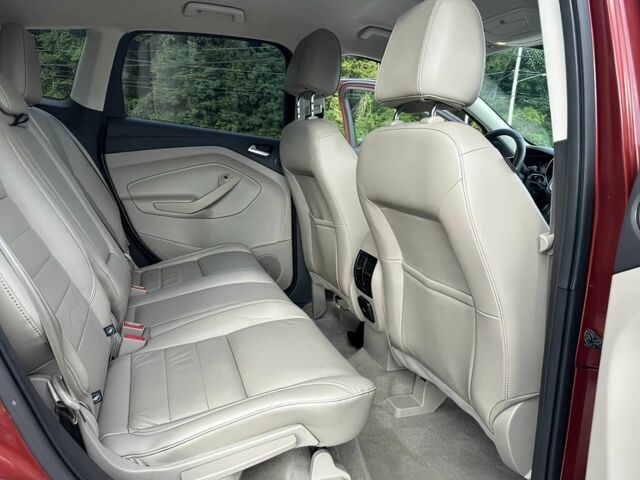 Червоний Форд Ескейп, об'ємом двигуна 2 л та пробігом 77 тис. км за 8500 $, фото 11 на Automoto.ua