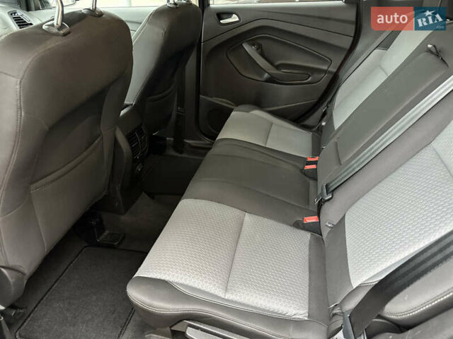 Червоний Форд Ескейп, об'ємом двигуна 1.5 л та пробігом 207 тис. км за 10350 $, фото 32 на Automoto.ua