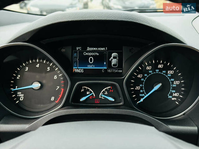 Красный Форд Эскейп, объемом двигателя 2 л и пробегом 167 тыс. км за 15800 $, фото 29 на Automoto.ua