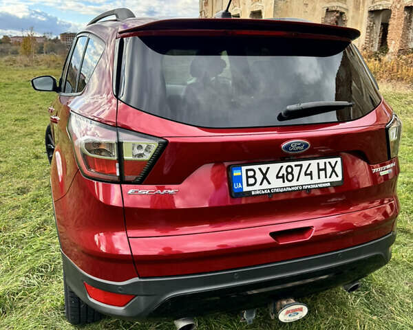 Форд Ескейп 2016 у Нетешине на Automoto.ua Червоний Форд Ескейп, об'ємом двигуна 2 л та пробігом 111 тис. км за 14700 $, фото 36 на Automoto.ua