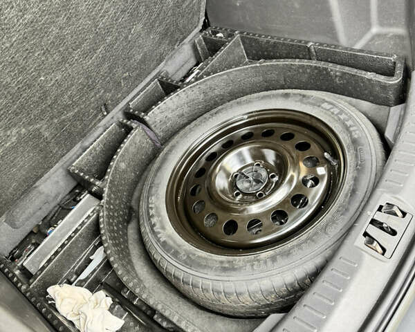 Форд Ескейп 2016 у Нетешине на Automoto.ua Червоний Форд Ескейп, об'ємом двигуна 2 л та пробігом 111 тис. км за 14700 $, фото 84 на Automoto.ua