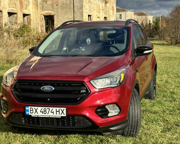 Форд Ескейп 2016 у Нетешине на Automoto.ua Червоний Форд Ескейп, об'ємом двигуна 2 л та пробігом 111 тис. км за 14700 $, фото 34 на Automoto.ua