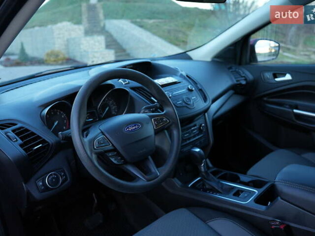 Красный Форд Эскейп, объемом двигателя 1.5 л и пробегом 112 тыс. км за 12200 $, фото 11 на Automoto.ua