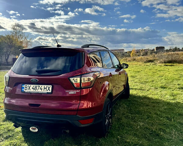 Форд Ескейп 2016 у Нетешине на Automoto.ua Червоний Форд Ескейп, об'ємом двигуна 2 л та пробігом 111 тис. км за 14700 $, фото 21 на Automoto.ua