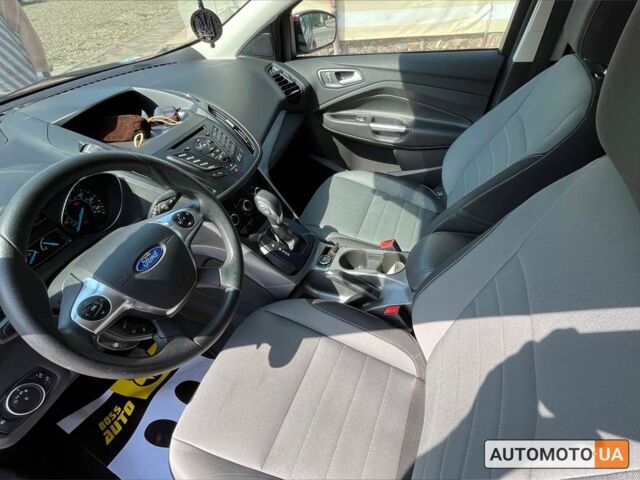 Красный Форд Эскейп, объемом двигателя 2.5 л и пробегом 183 тыс. км за 12900 $, фото 9 на Automoto.ua