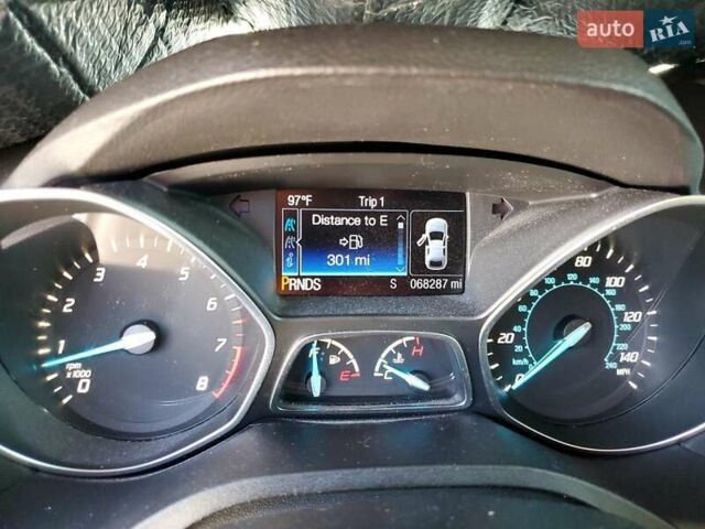 Красный Форд Эскейп, объемом двигателя 2.5 л и пробегом 110 тыс. км за 2700 $, фото 8 на Automoto.ua