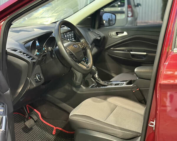 Красный Форд Эскейп, объемом двигателя 1.5 л и пробегом 94 тыс. км за 11000 $, фото 40 на Automoto.ua