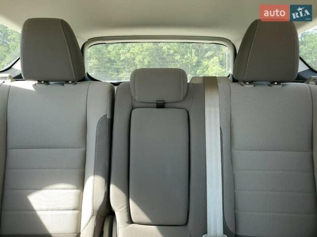 Красный Форд Эскейп, объемом двигателя 2.5 л и пробегом 110 тыс. км за 2700 $, фото 9 на Automoto.ua