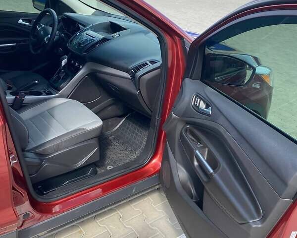 Червоний Форд Ескейп, об'ємом двигуна 2 л та пробігом 160 тис. км за 13300 $, фото 4 на Automoto.ua