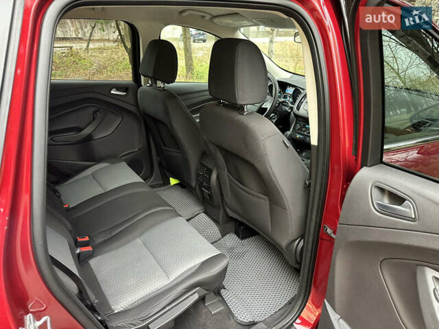 Красный Форд Эскейп, объемом двигателя 2 л и пробегом 121 тыс. км за 14999 $, фото 25 на Automoto.ua