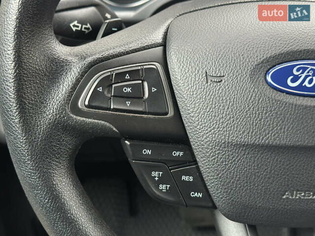 Красный Форд Эскейп, объемом двигателя 2 л и пробегом 121 тыс. км за 14999 $, фото 34 на Automoto.ua