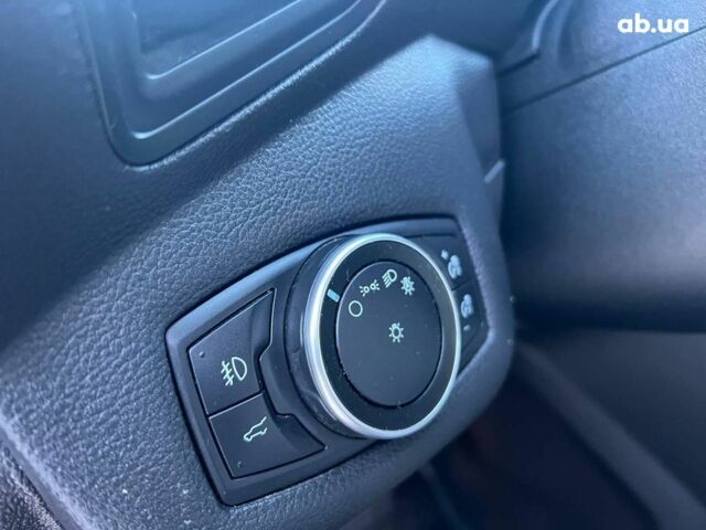 Червоний Форд Ескейп, об'ємом двигуна 2 л та пробігом 170 тис. км за 14590 $, фото 17 на Automoto.ua