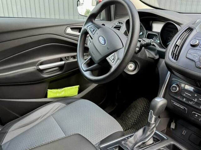 Червоний Форд Ескейп, об'ємом двигуна 2 л та пробігом 121 тис. км за 14400 $, фото 7 на Automoto.ua