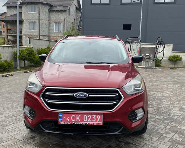 Красный Форд Эскейп, объемом двигателя 1.5 л и пробегом 154 тыс. км за 11999 $, фото 1 на Automoto.ua