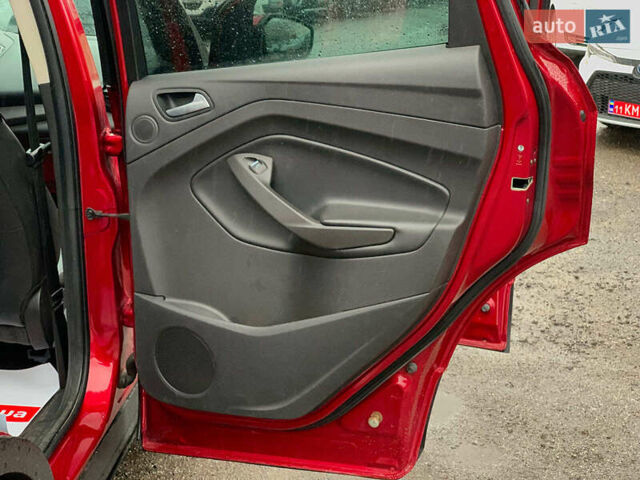Червоний Форд Ескейп, об'ємом двигуна 2 л та пробігом 179 тис. км за 14890 $, фото 17 на Automoto.ua