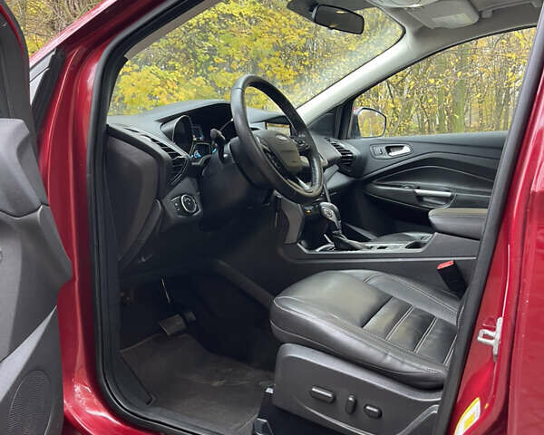 Форд Эскейп 2017 в Черновцах на Automoto.ua Красный Форд Эскейп, объемом двигателя 1.5 л и пробегом 147 тыс. км за 14000 $, фото 8 на Automoto.ua