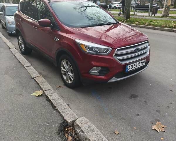 Красный Форд Эскейп, объемом двигателя 2 л и пробегом 178 тыс. км за 15000 $, фото 8 на Automoto.ua