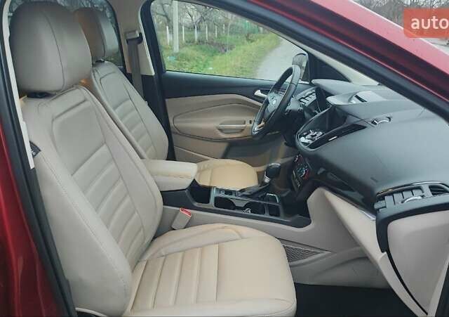 Червоний Форд Ескейп, об'ємом двигуна 2 л та пробігом 178 тис. км за 12999 $, фото 21 на Automoto.ua