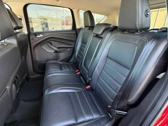 Красный Форд Эскейп, объемом двигателя 2 л и пробегом 53 тыс. км за 2300 $, фото 10 на Automoto.ua