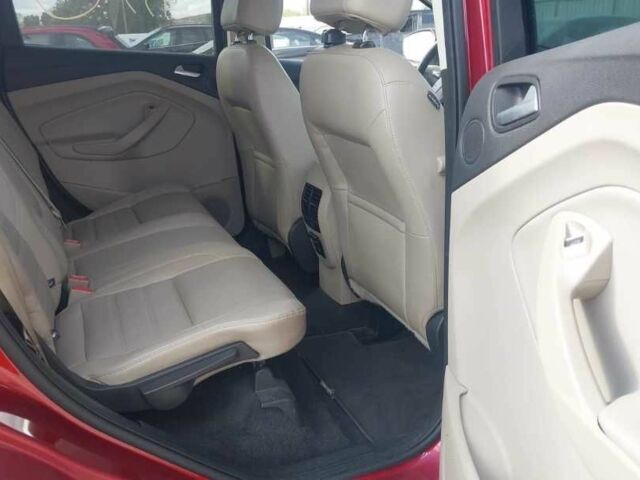 Червоний Форд Ескейп, об'ємом двигуна 2 л та пробігом 172 тис. км за 9500 $, фото 7 на Automoto.ua