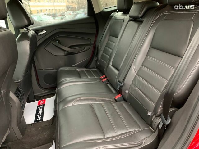 Красный Форд Эскейп, объемом двигателя 2 л и пробегом 179 тыс. км за 14890 $, фото 25 на Automoto.ua