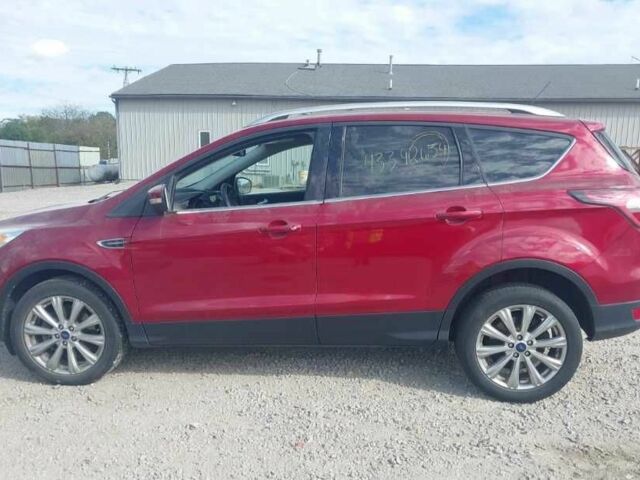 Червоний Форд Ескейп, об'ємом двигуна 2 л та пробігом 172 тис. км за 9500 $, фото 13 на Automoto.ua