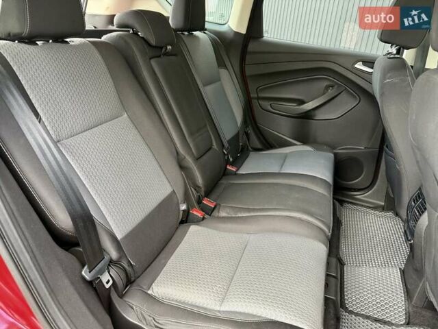 Червоний Форд Ескейп, об'ємом двигуна 2 л та пробігом 121 тис. км за 14400 $, фото 9 на Automoto.ua